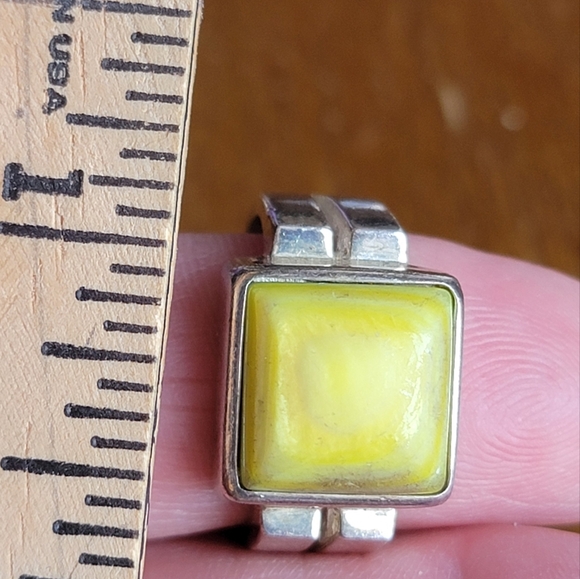 Silpada Sterling Silver Square Green Mother of Pearl Ring - Picture 6 of 13